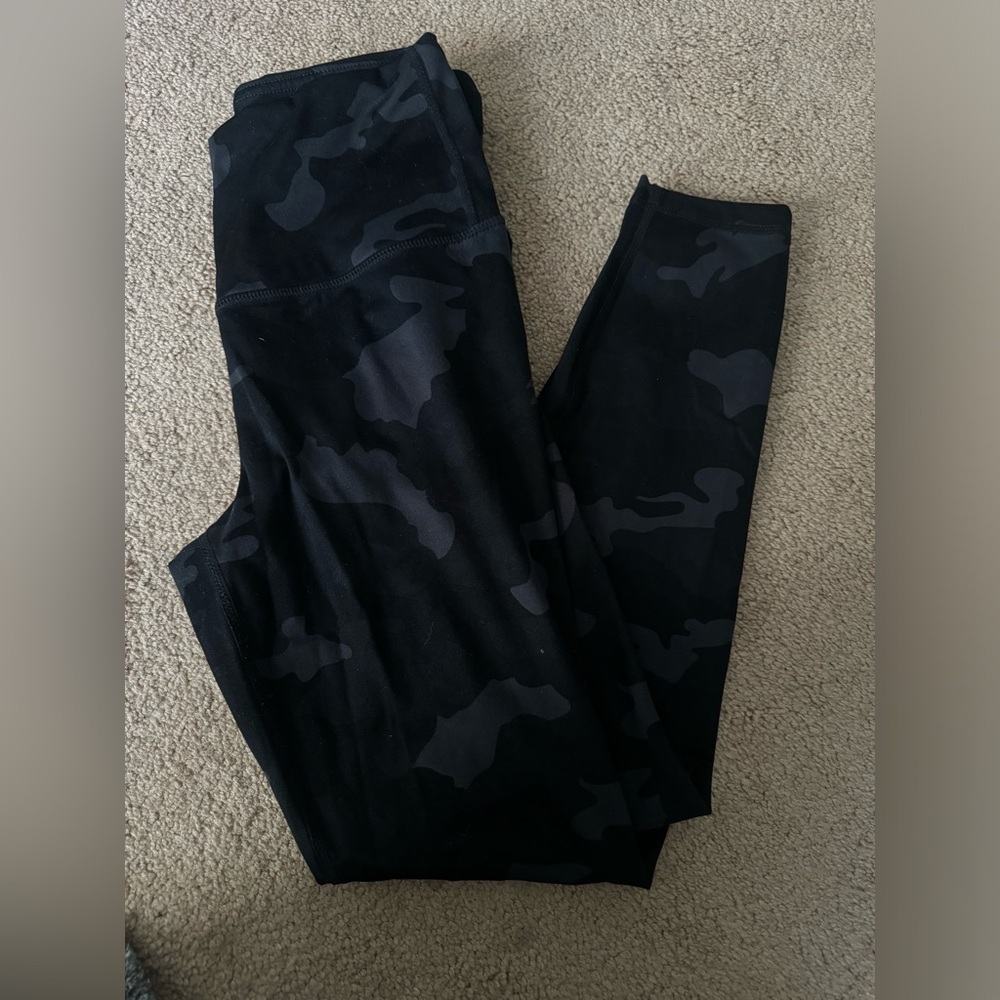 Yogalious Camo Leggings